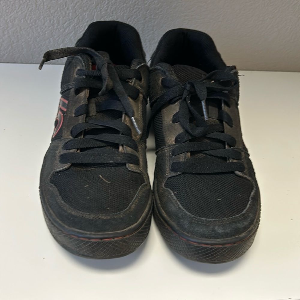 Mountain bike shoes, size US 12 in good condition